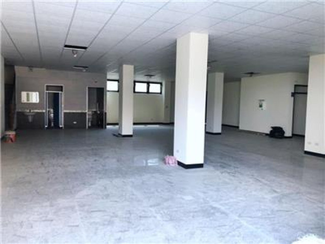 20米路旁店面廠房